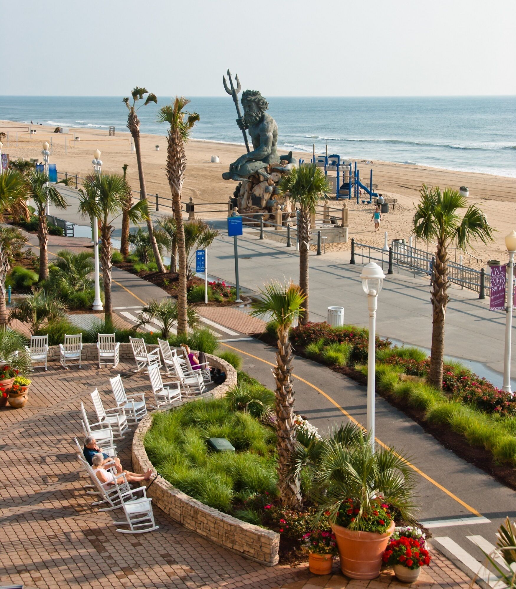 4 Br \/ 3 Ba walking distance to Oceanfront Moca, Parking Culdesac Convention