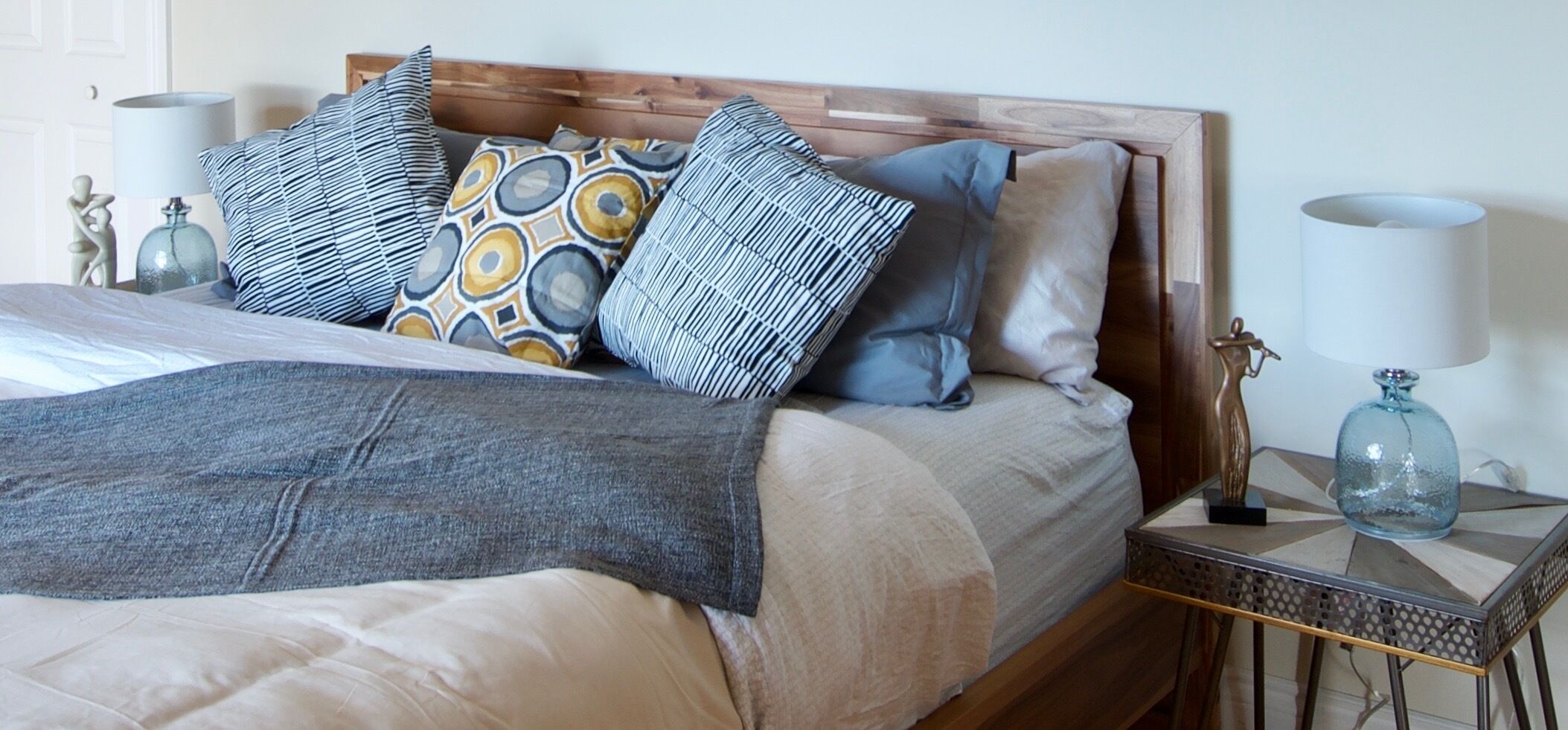 West Lake Waterfront - YomanChic Cottage