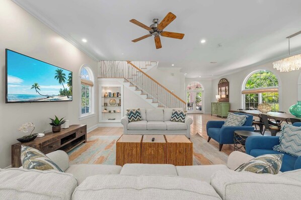 TV, offices - Waterfront Pink House with Private Dock & Pool! (Captiva)