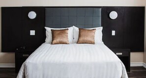 Suite, 1 cama Queen size y sofá cama, para no fumadores (with Sofabed) | Escritorio y espacio para trabajar con laptop 