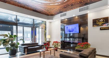Hotel Montreal Metropolitan, an Ascend Collection Hotel