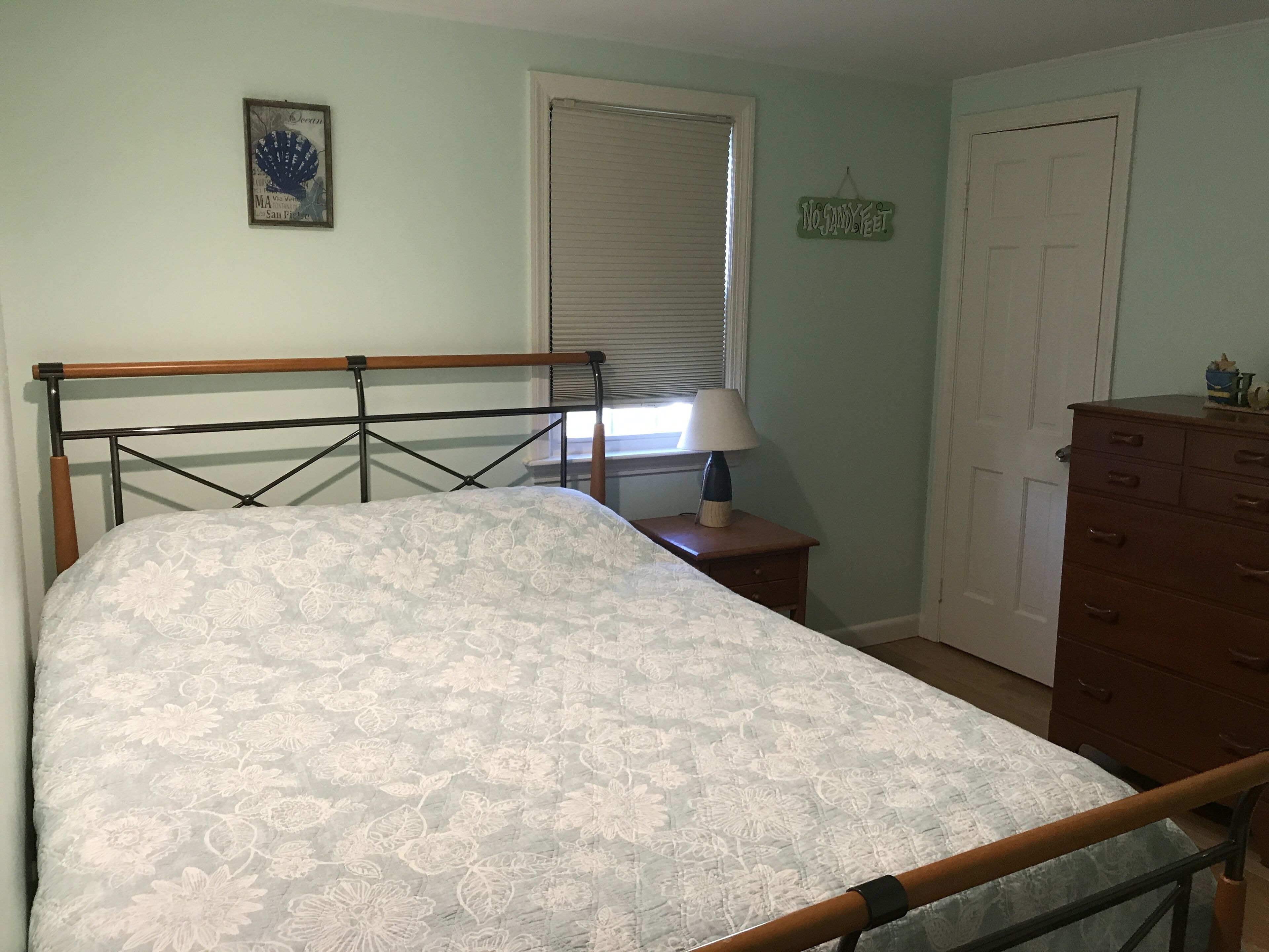 Perfect location on the cape!The beach is 600 ft from the house.