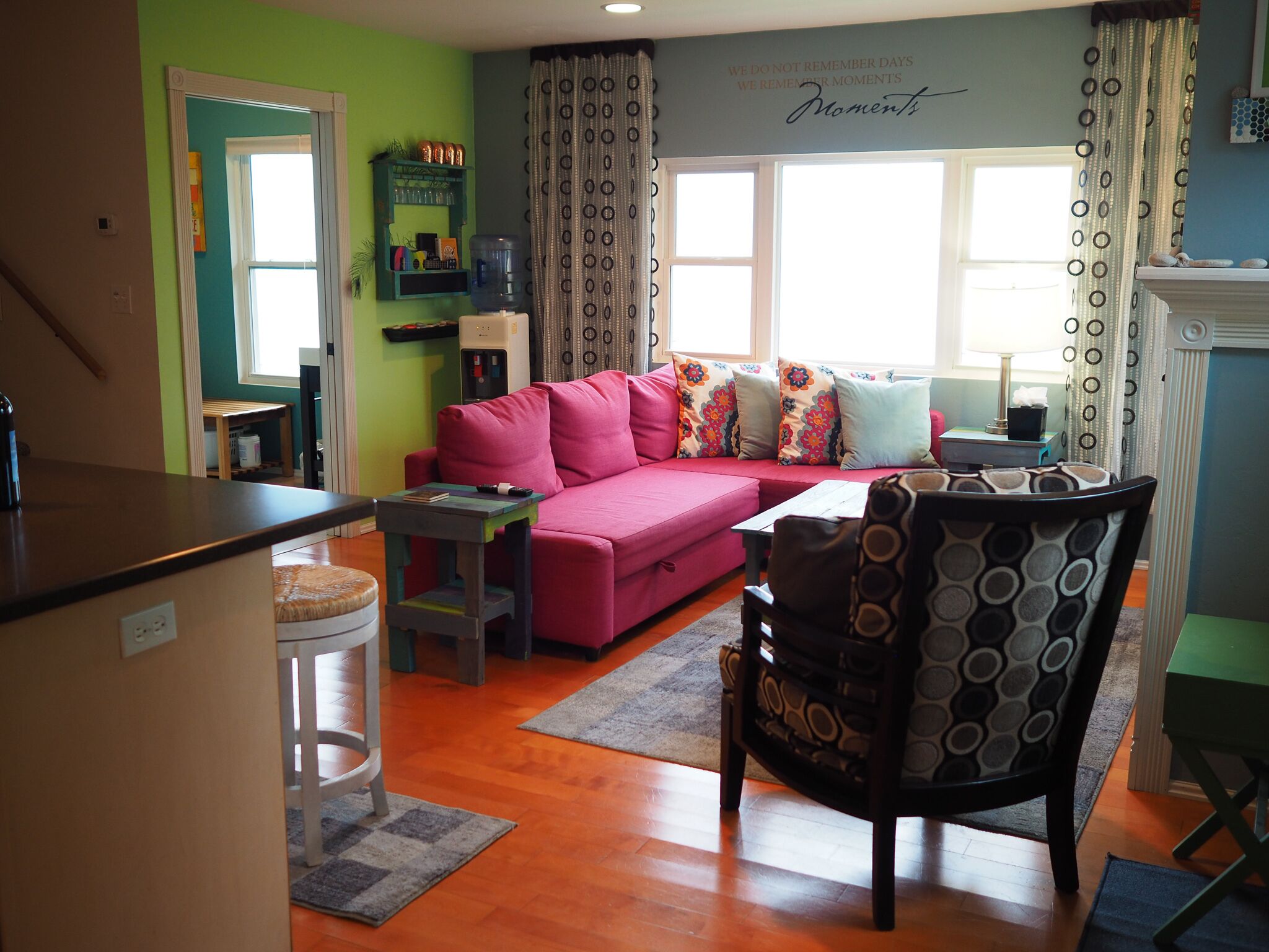 Waterfront 3 story Home, private beach, Packer Shuttle Nearby