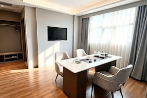 Room - Oriental Paris Business Hotel (Shishi)