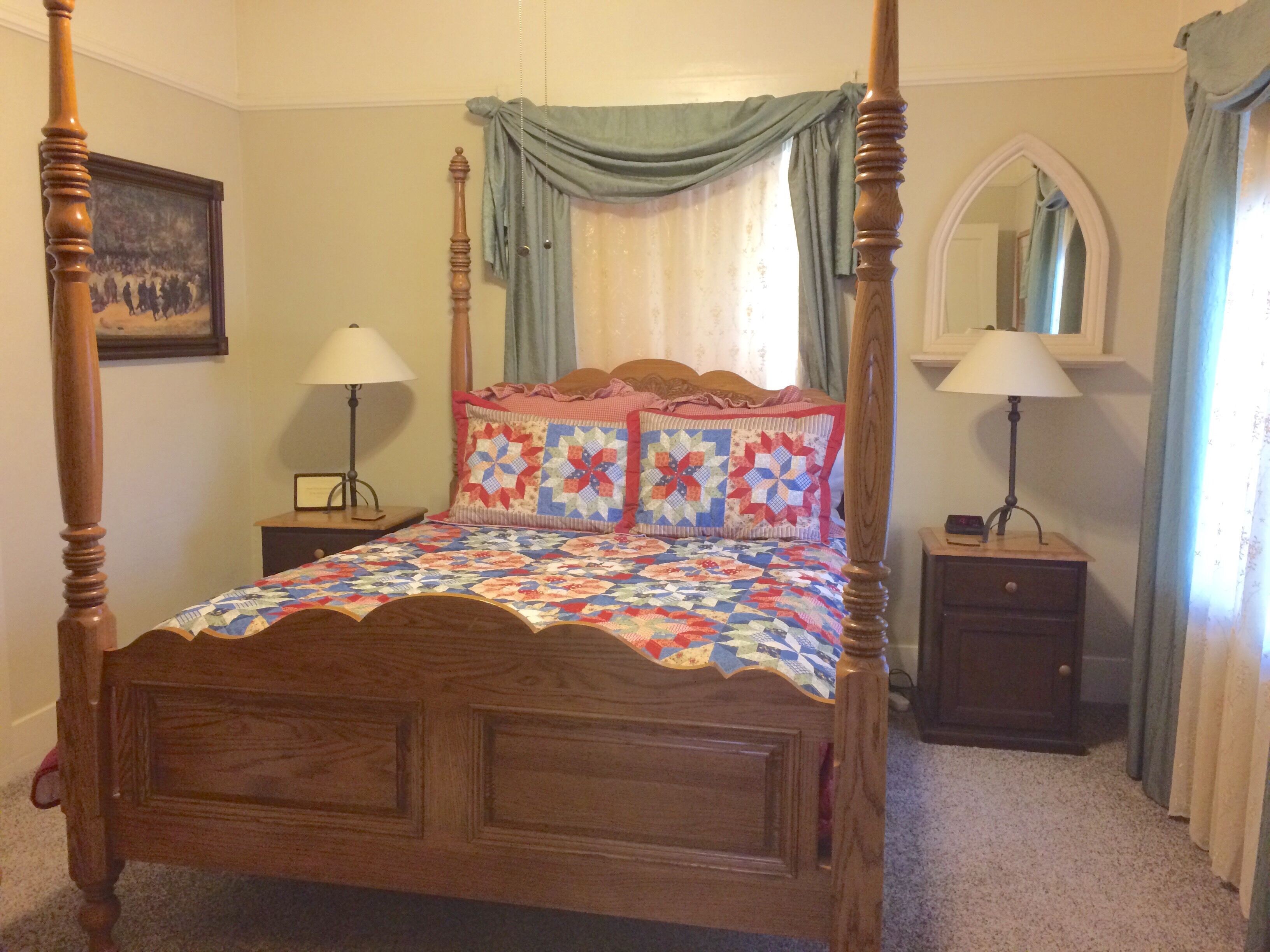Welcome to Granite Creek Cottage! The perfect getaway. 2 Blocks from Square