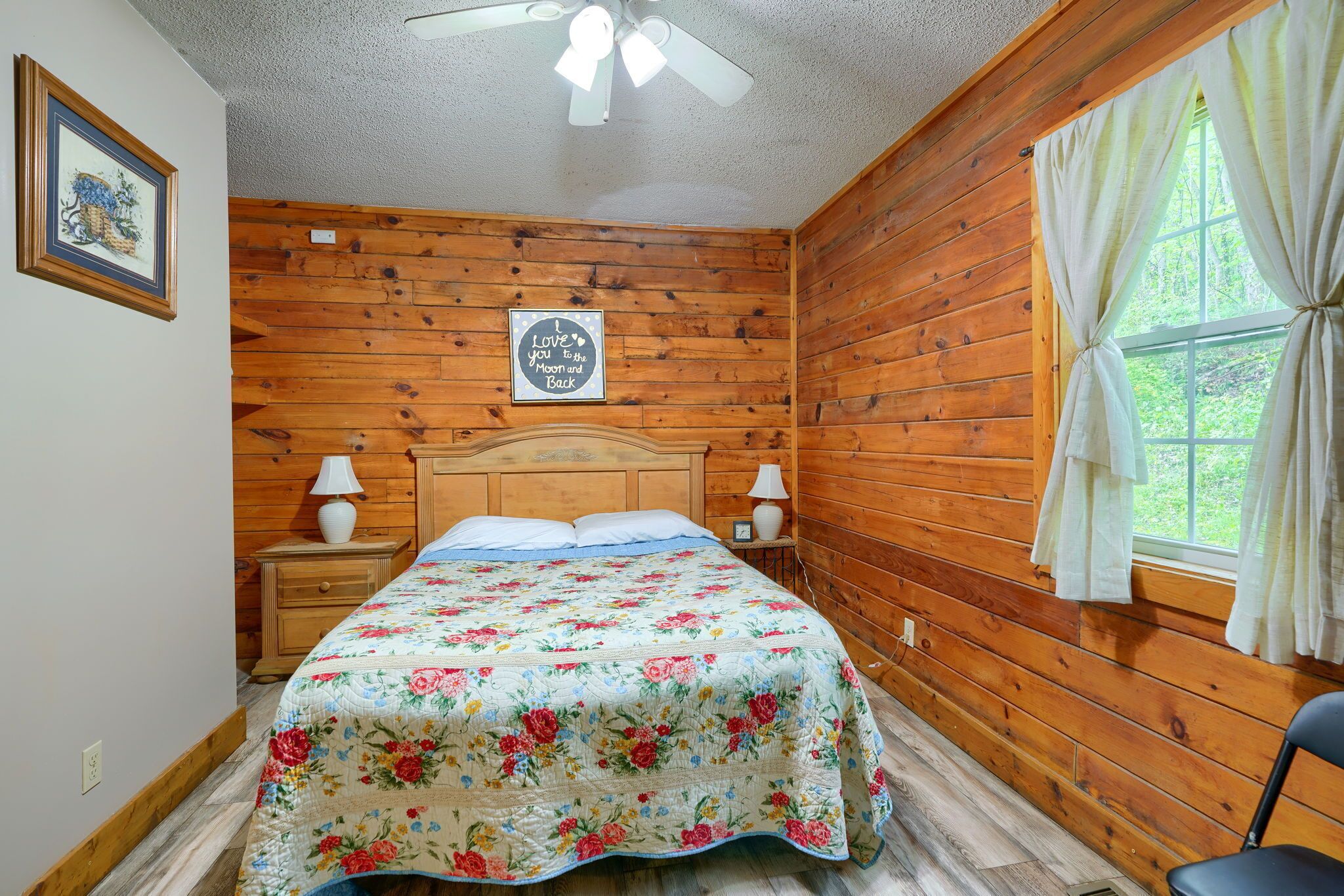 1 habitación y ropa de cama 