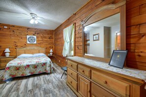 1 bedroom, bed sheets