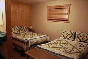 8 Schlafzimmer, Bügeleisen/Bügelbrett, kostenloses WLAN, Bettwäsche