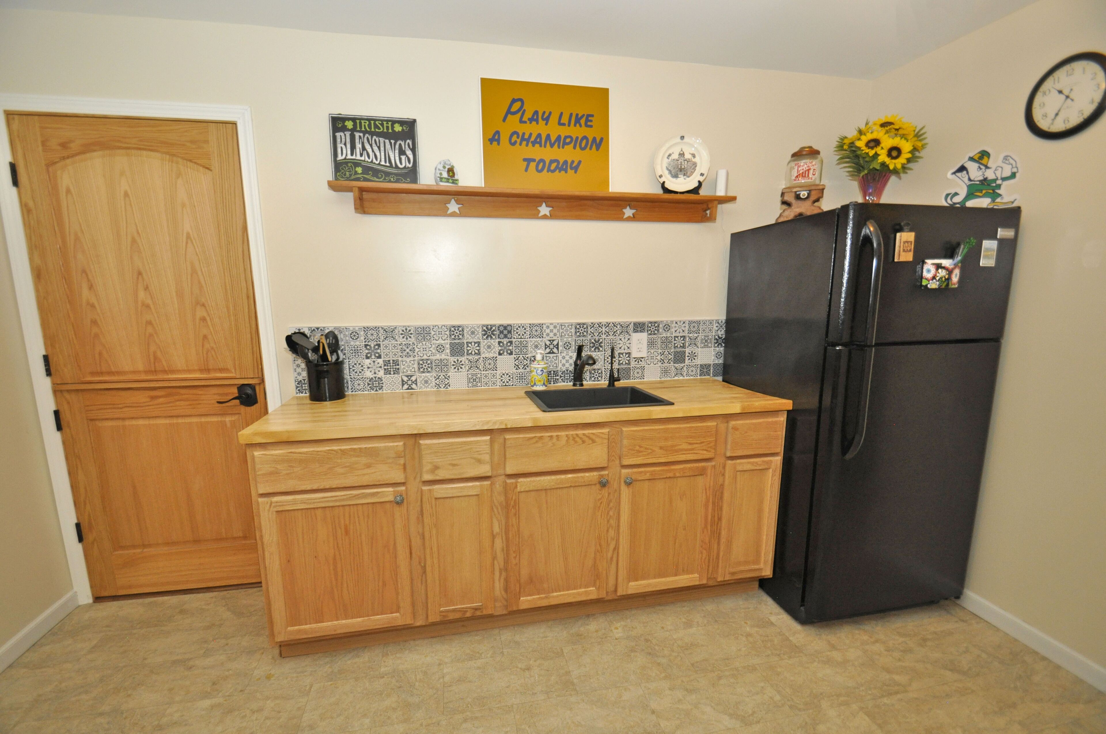 The New Manor, a Notre Dame themed room rental