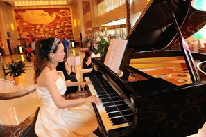 Lobby lounge - Longtan Hotel (Wuxue)