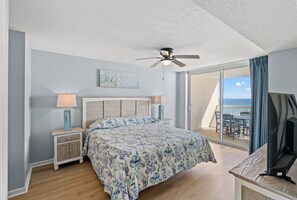 4 عدّة غرف نوم وواي فاي وملاءات أسرّة