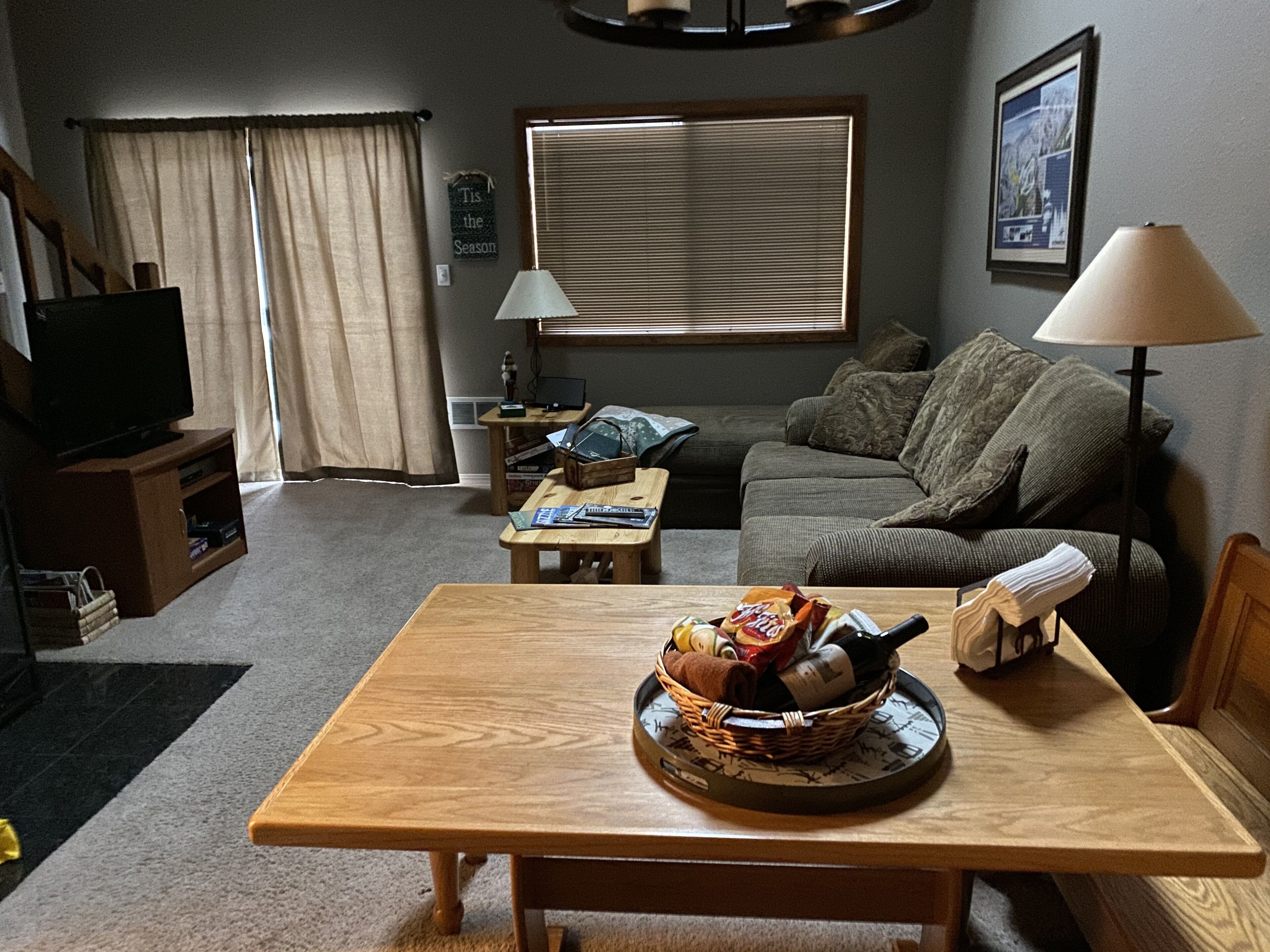 Schweitzer Mountain True Ski in Ski Out Condo