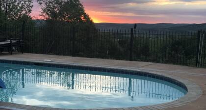 Secluded Getaway with Private Pool and Panoramic View of the Arkansas Ozarks!