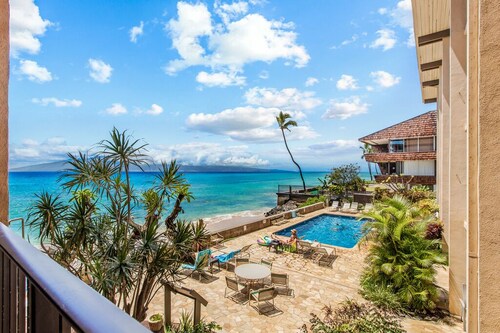 Aloha Condos, Nohonani Condos and Resort, Condo 206, Beachfront