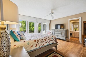 5 bedrooms, iron/ironing board, free WiFi, bed sheets