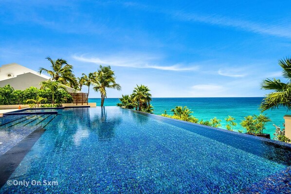 Indendørs pool, udendørs pool