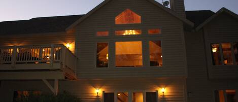 المنشأة من الخارج