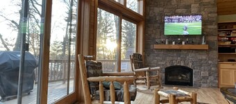 Cozy Chalet Overlooking Yellow Lake, 10 Beds and Hot Tub <2 Hrs From The Cities