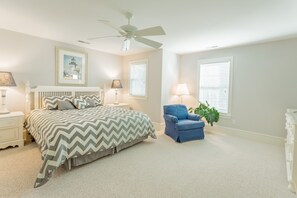 5 Schlafzimmer, Bügeleisen/Bügelbrett, WLAN