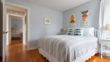 2 soveværelser, skrivebord, strygejern/strygebræt, Wi-Fi