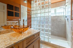 Badewanne, Whirlpool