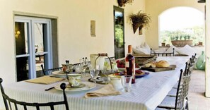 Outdoor dining