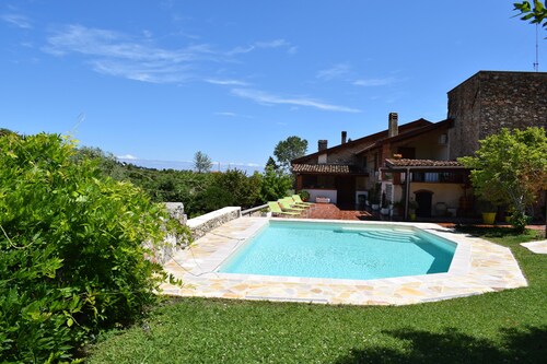 Fantastische Villa mit privatem Salzwasserpool in Toirano bei Loano