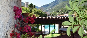 Fantastic villa with private salt water swimming pool in Toirano near to Loano