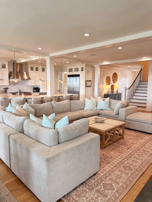 Télévision, table de tennis de table