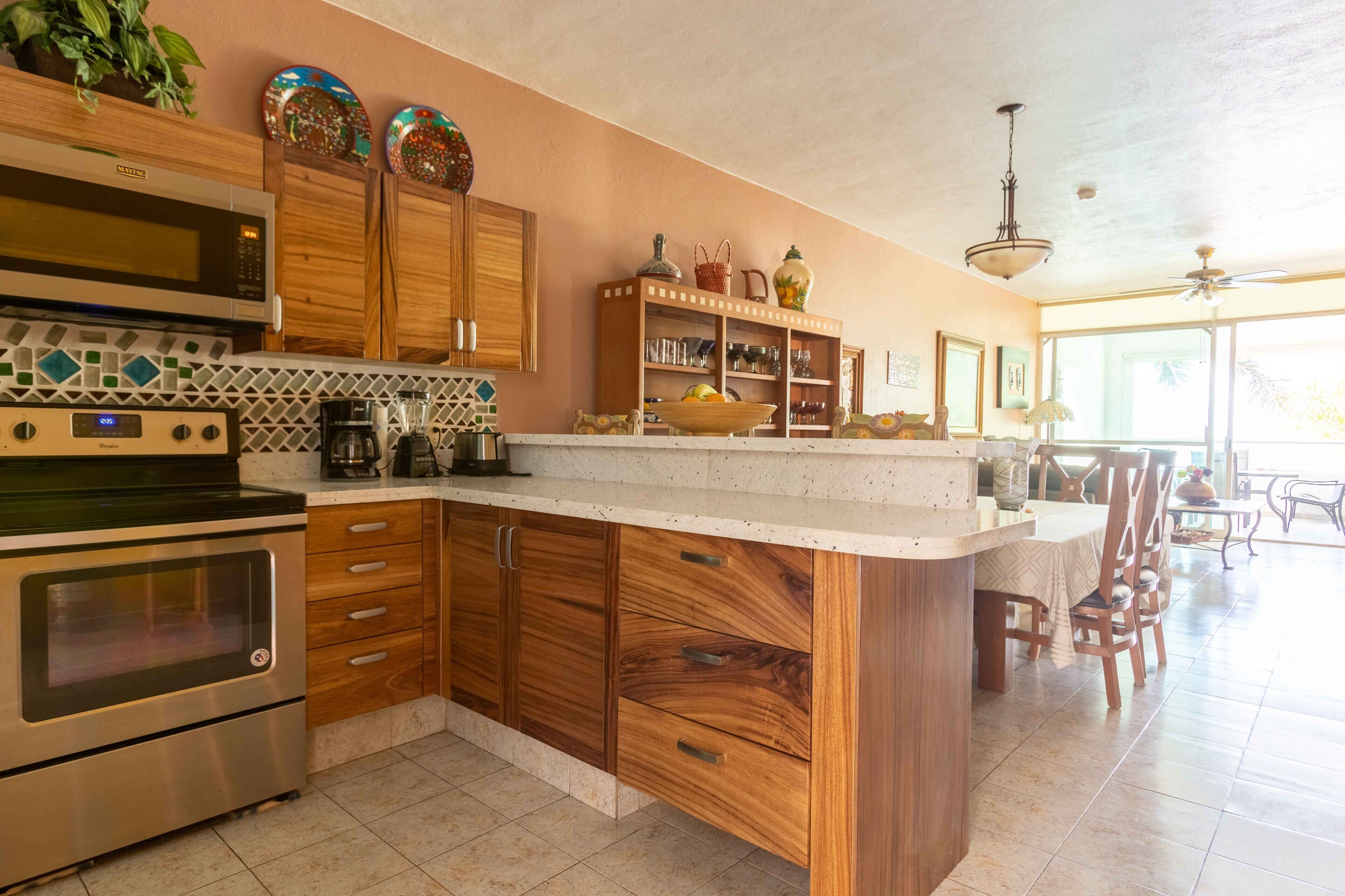 Colibrí Condo 301  Oceanfront with eclectic and artsy vibe