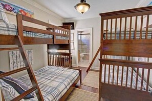Guest Bedroom II (2 Twin/Full  - Second Floor)