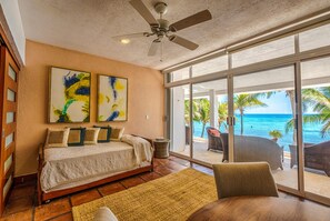 5 dormitorios, tabla de planchar con plancha, cuna de viaje y wifi