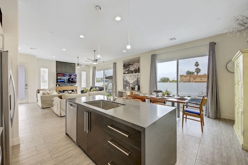 Rae's @ LaQuinta Cove, Private Home with Pool & Spa, Permit #230492  