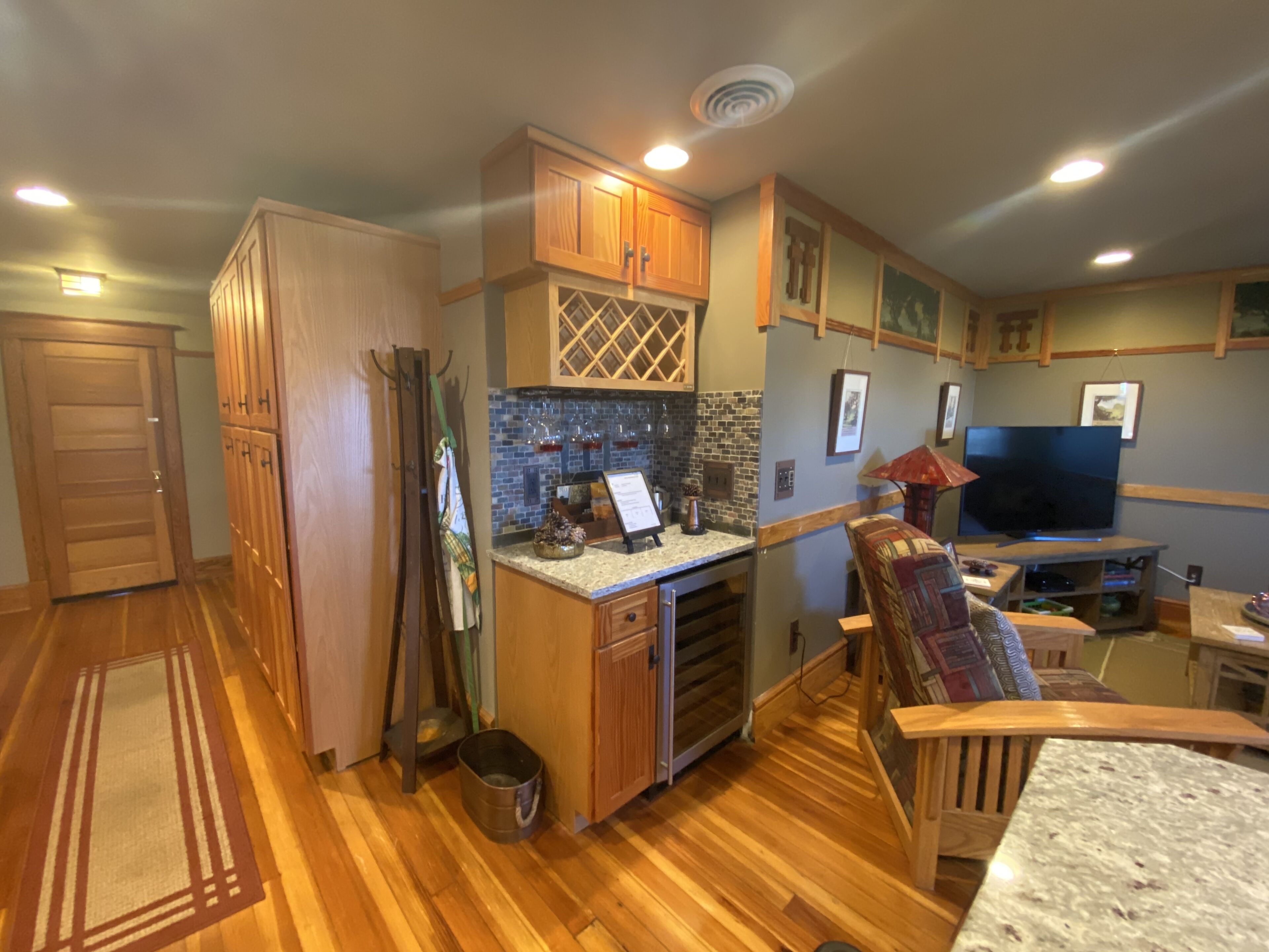 Hyde Park Mansion Loft 2 Bed 2 Bath Kitchen