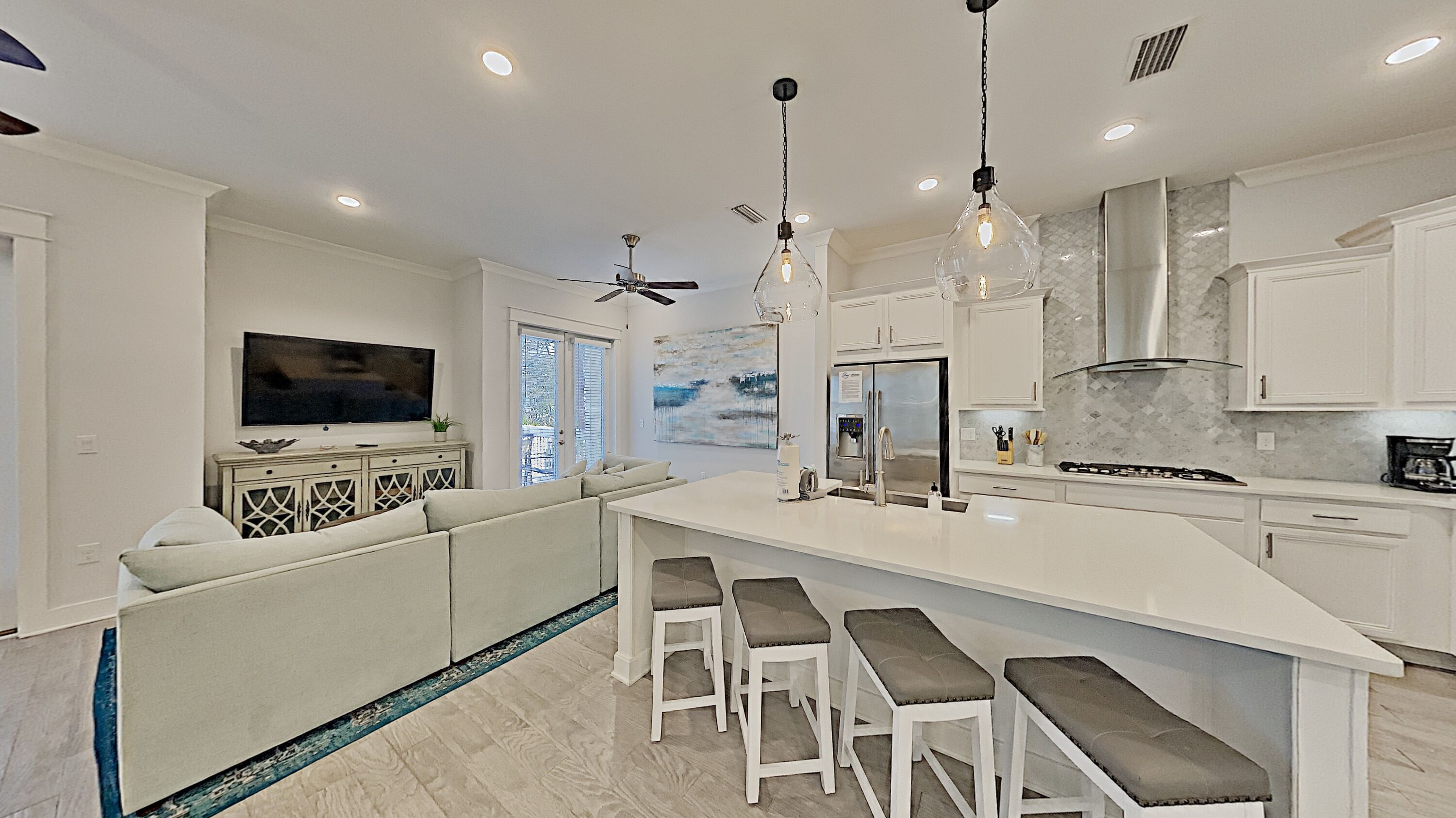 Paradise Hide A Way - Prominence 3 BR/2.5 Bath