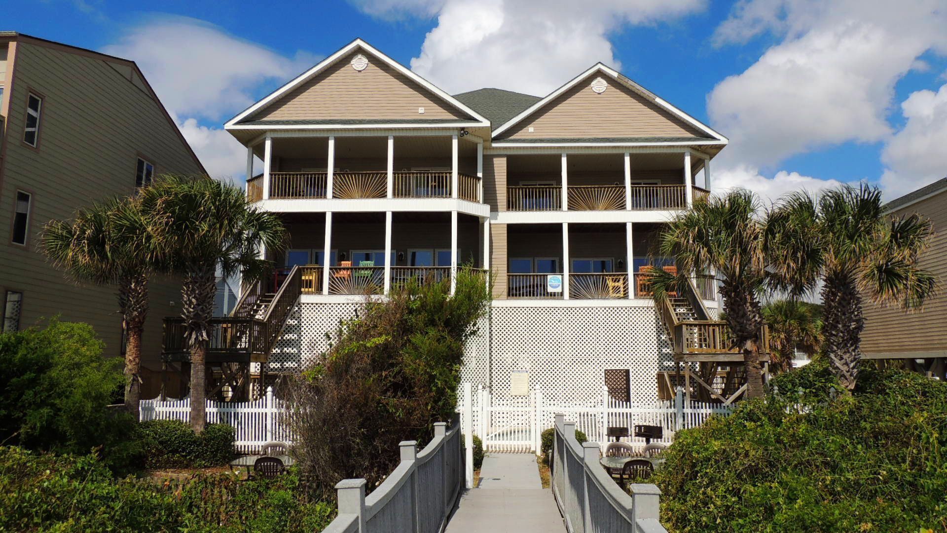 Massive Oceanfront Beach House Great for Reunions & Golfers!