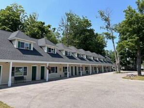 Exterior - Maple Lane Empire (Empire)