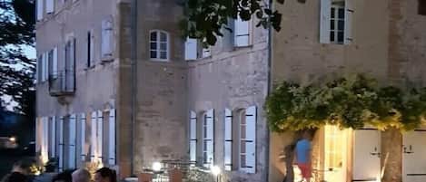 Restauration extérieure