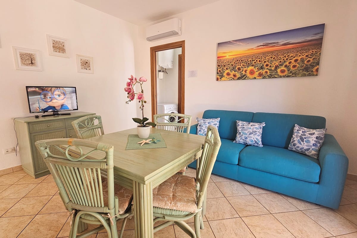 Superior Apartment, 1 Bedroom, Air conditioning | Living area | Flat-screen TV
