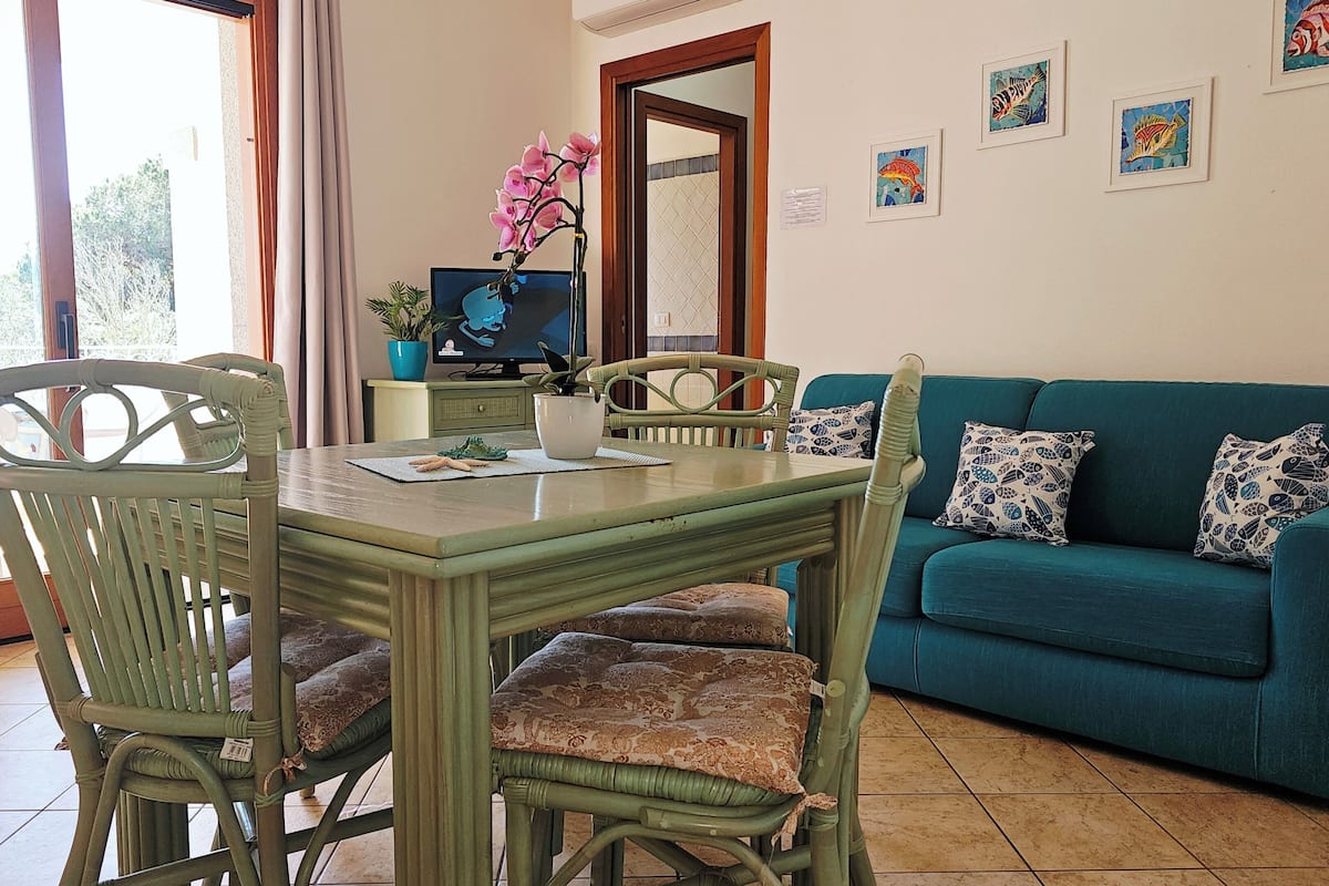 Superior Apartment, 2 Bedrooms | Living area