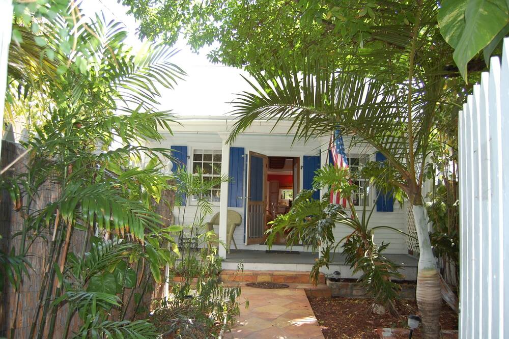BAHAMA VILLAGE TREASURE...<br>This Old Town Key West home is just steps from the award winning restaurants and charming boutiques of Petronia Street in historic Bahama Village. The Village Rooster greets you with a charming front porch and quaint entry.<br><br>AMENITIES AND FURNISHINGS...<br>Village Rooster boasts an open living area and spacious kitchen plus two bedrooms and 2 fulls baths. The spacious back deck is a perfect place to read a book and relax in one of the lounge chairs. Or you can easily entertain and grill under the covered porch. <br><br>OUTDOOR LIVING...<br>This property is truly walking distance to anything Old Town has to offer. You are just around the corner from the famous Southernmost Point, Hemingway House, Duval Street, Lighthouse Museum, Beaches, amazing restaurants and local boutiques.<br><br> pets please.<br><br>BOOKING DATES...<br>We prefer to book by the calendar month (first day of the month to the last). We may consider alternate dates if the calendar allows or if the owner will make an exception. <br><br>CONCIERGE SERVICES...<br>Enjoy our concierge service to assist you with planning activities for your trip, from bike/scooter/golf cart rentals to any excursion you can think of including snorkeling and sunset cruises, jet ski rentals, parasailing, kayaking, fishing, paddle boarding and much more. They can also have your fridge stocked with all the necessities in advance of your arrival!<br><br>STEP INTO THE FUN....