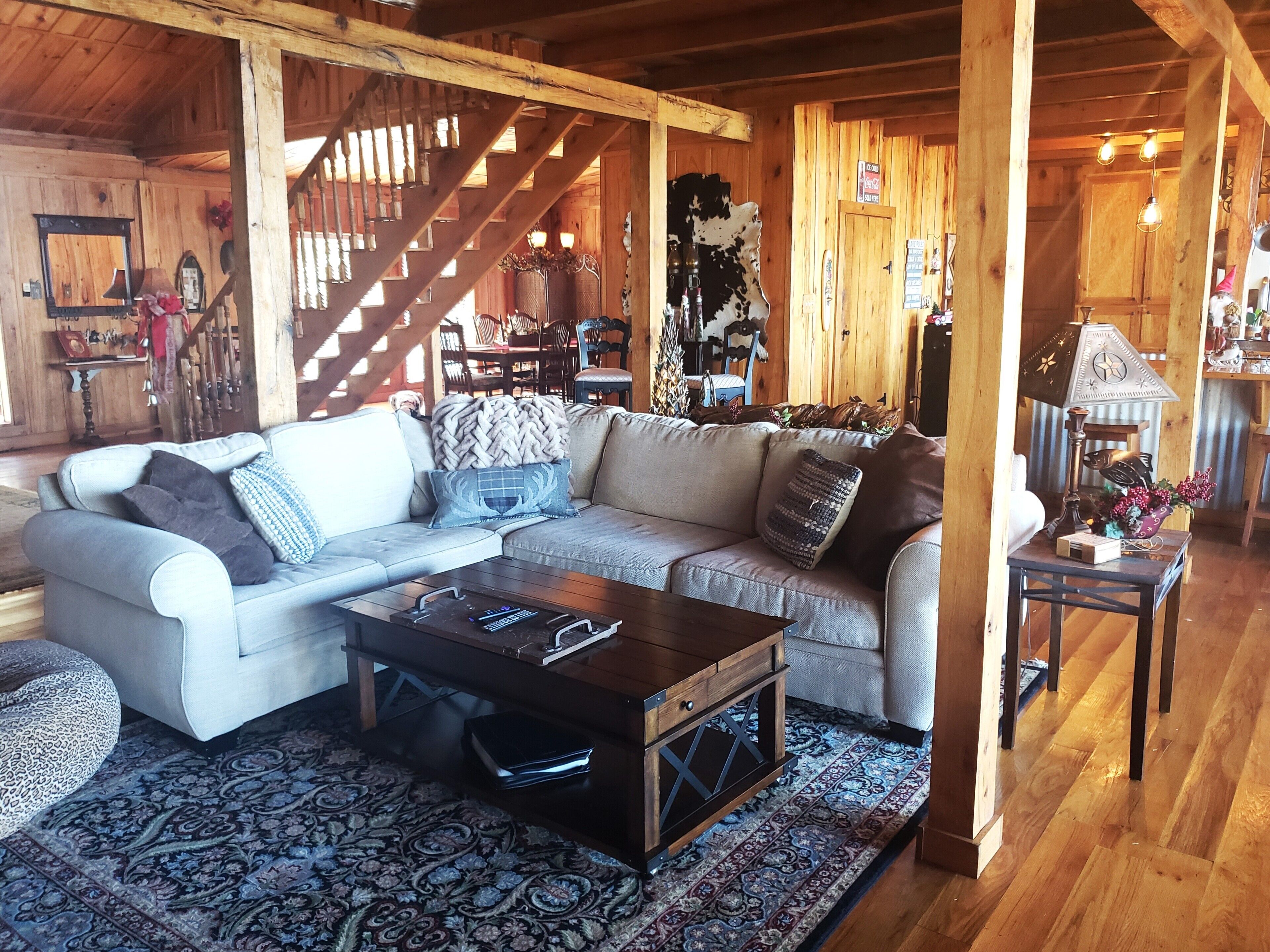 Waterfront Hide-A-Way Lodge on Big Sam!