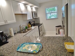 Fridge, microwave, oven, coffee/tea maker