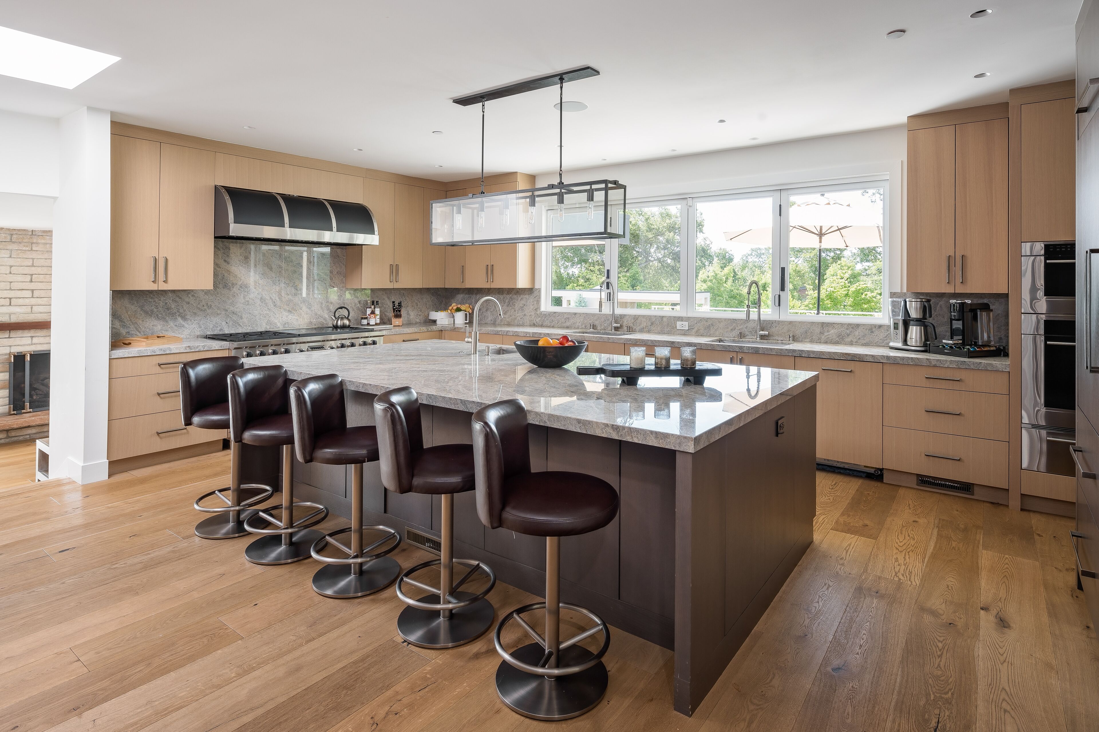 7 KING SUITES Exclusive & Luxurious - Tennis Bocce Croquet - 60’ Saltwater Pool
