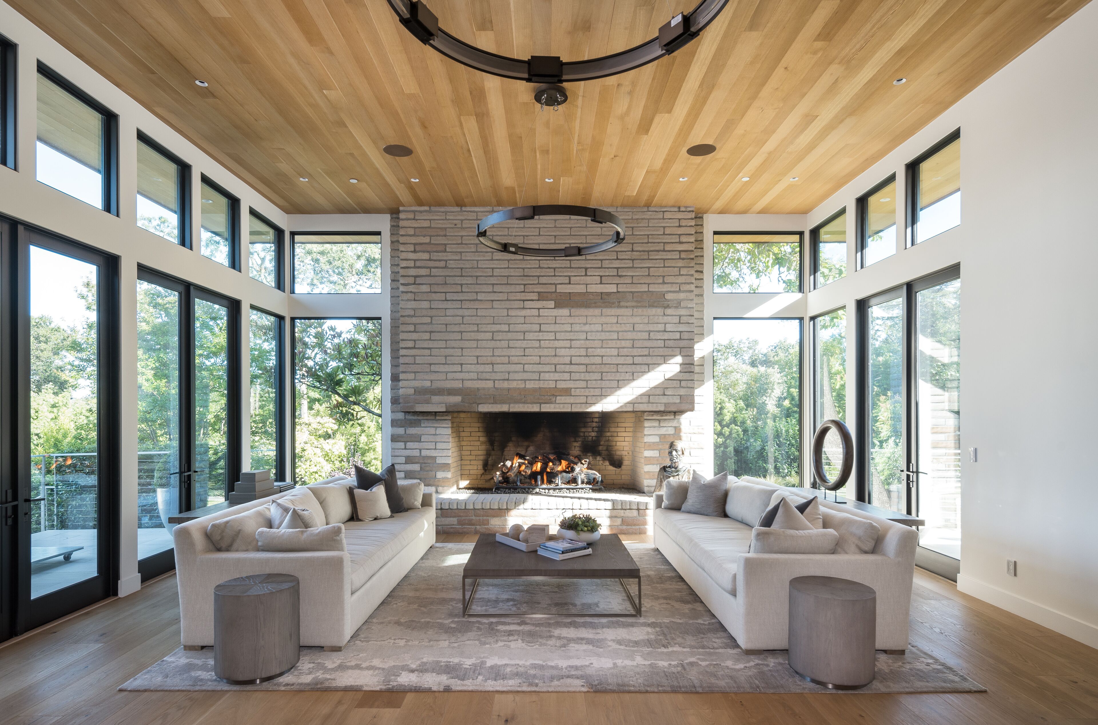 7 KING SUITES Exclusive & Luxurious - Tennis Bocce Croquet - 60’ Saltwater Pool
