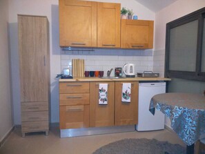 Private kitchen - Cozy studio with beautiful Rooftop. Nachlaot, city center (Jerusalem)