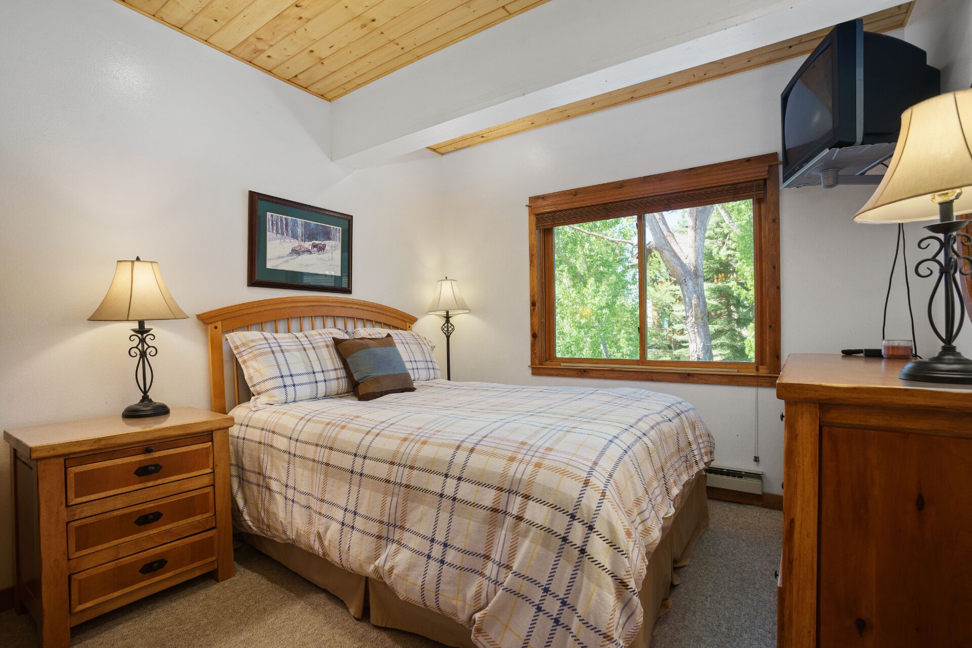 3 多间卧室、WiFi、床单