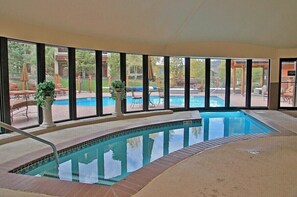 Piscine intérieure, piscine chauffée