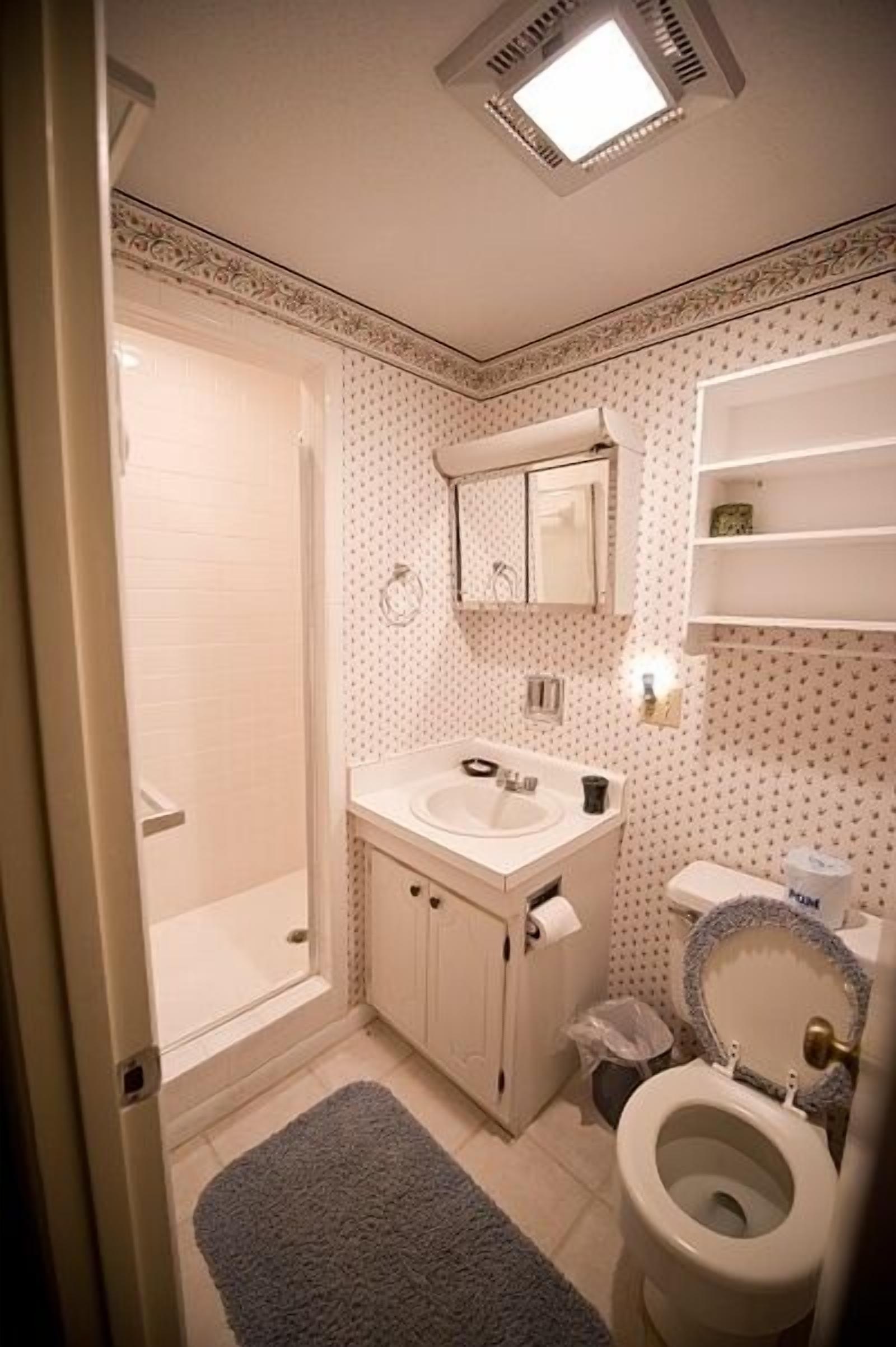  Beech Mountain Club Sports membership. 1 mile from tennis/pickleball/swimming  