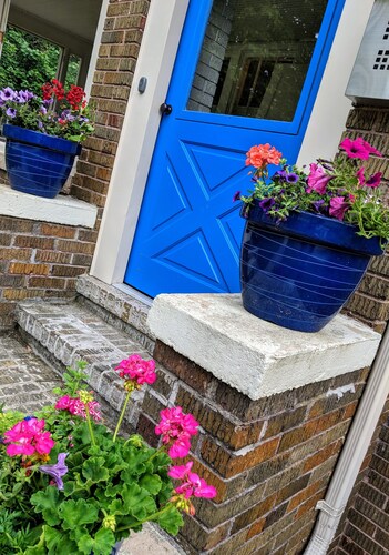 Modern 1920's Bungalow ~ 5 Minutes from Lambeau Field